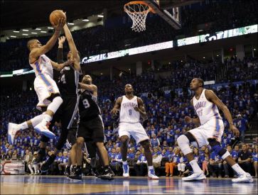 Spurs-Thunder-Basketball